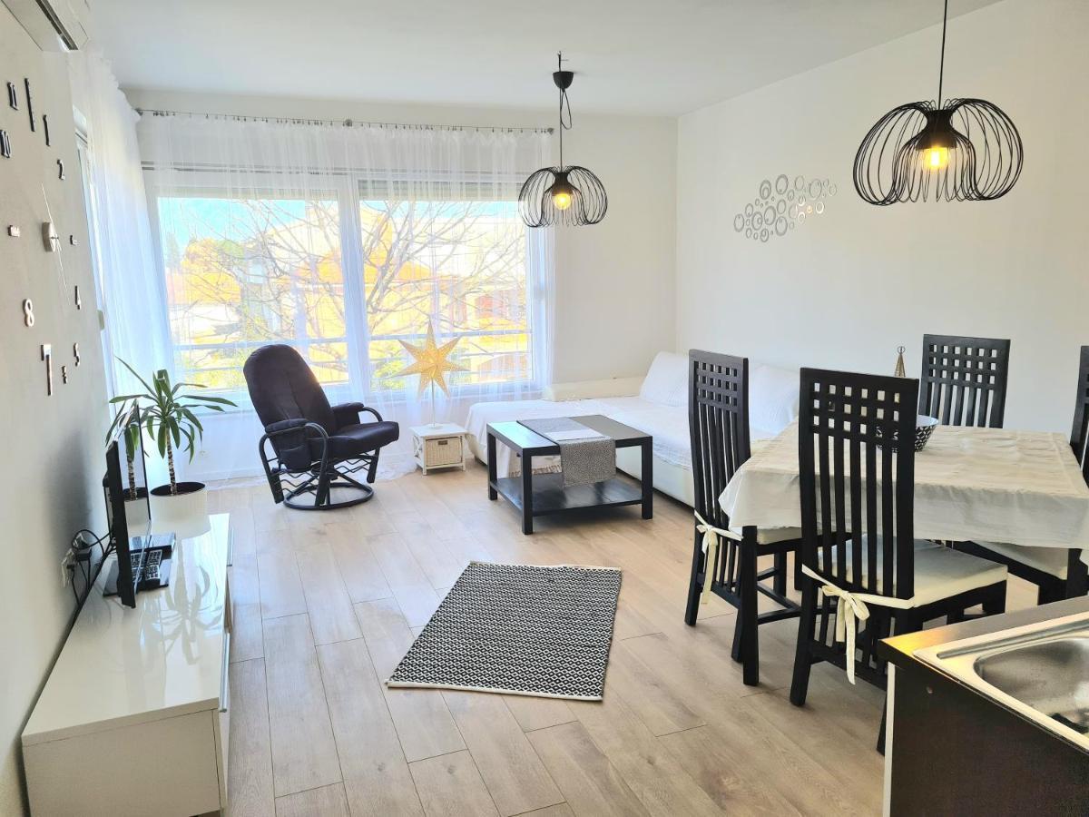 Deluxe Apartments Goya ซาดาร์ ภายนอก รูปภาพ