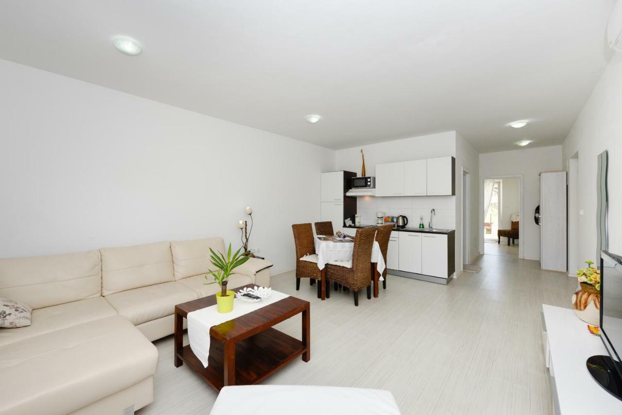 Deluxe Apartments Goya ซาดาร์ ภายนอก รูปภาพ