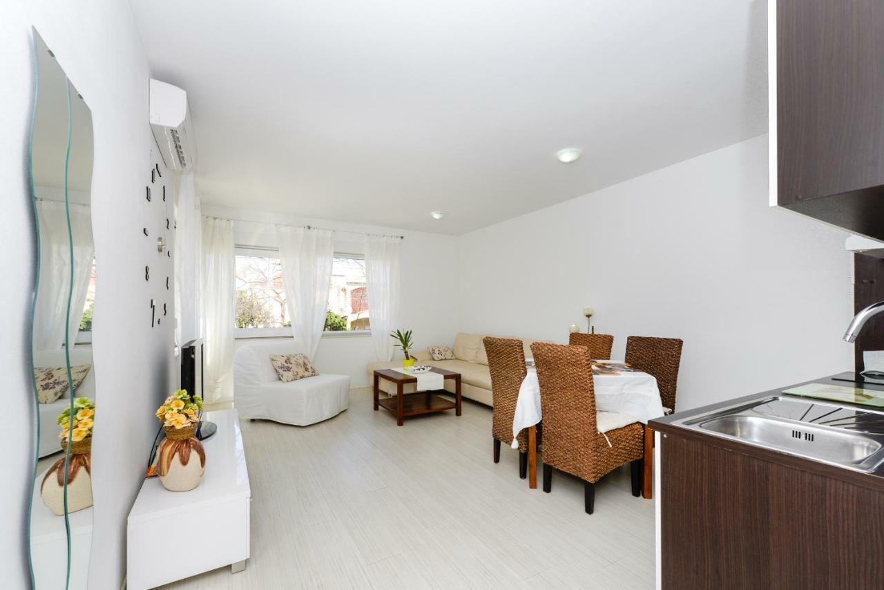 Deluxe Apartments Goya ซาดาร์ ภายนอก รูปภาพ